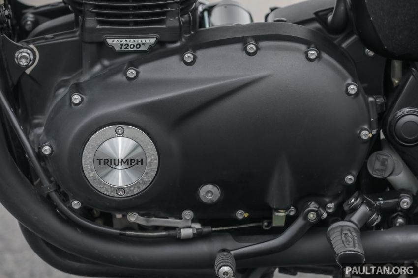 REVIEW: Honda CB1100RS vs BMW R nineT vs Ducati Scrambler vs Kawasaki Z900RS vs Triumph Bonneville 952369