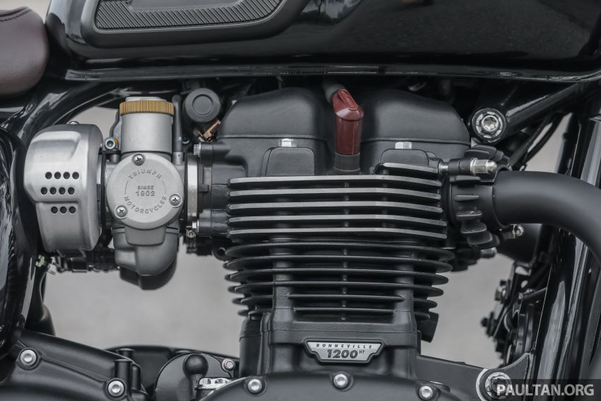 REVIEW: Honda CB1100RS vs BMW R nineT vs Ducati Scrambler vs Kawasaki Z900RS vs Triumph Bonneville 952373