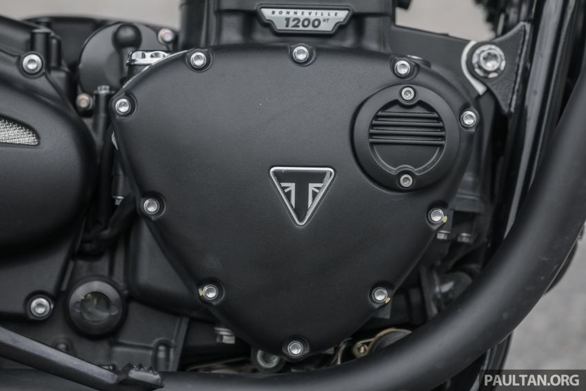 REVIEW: Honda CB1100RS vs BMW R nineT vs Ducati Scrambler vs Kawasaki Z900RS vs Triumph Bonneville 952374