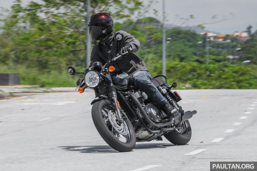 REVIEW: Honda CB1100RS vs BMW R nineT vs Ducati Scrambler vs Kawasaki Z900RS vs Triumph Bonneville 952401