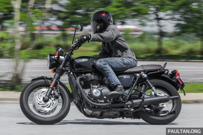 REVIEW: Honda CB1100RS vs BMW R nineT vs Ducati Scrambler vs Kawasaki Z900RS vs Triumph Bonneville 952403