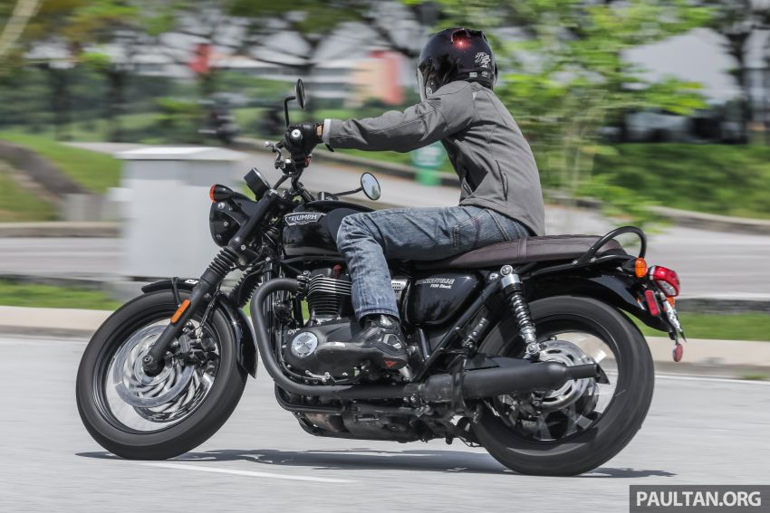 REVIEW: Honda CB1100RS vs BMW R nineT vs Ducati Scrambler vs Kawasaki Z900RS vs Triumph Bonneville 952405