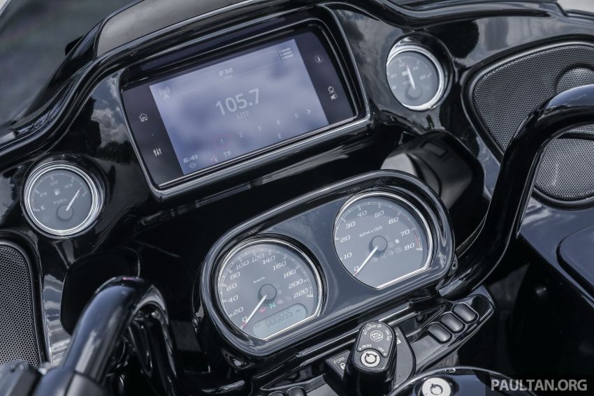 FIRST RIDE: Harley-Davidson Milwaukee 8 V-twin 958561