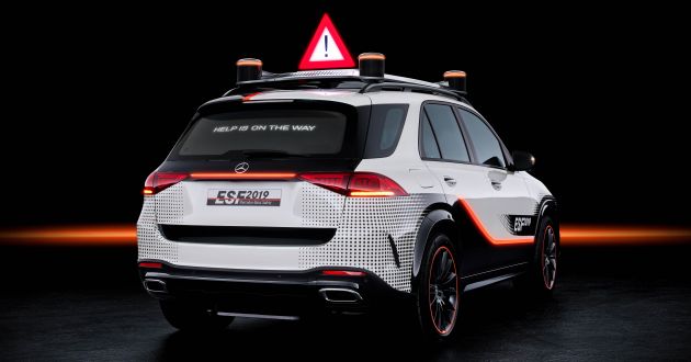 Mercedes-Benz Experimental Safety Vehicle revealed