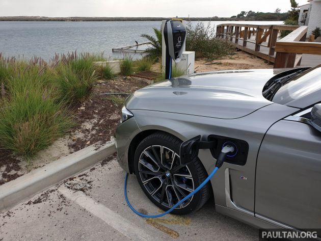 DRIVEN: G12 BMW 7 Series LCI sampled in Portugal – let’s talk about that front end and some other things
