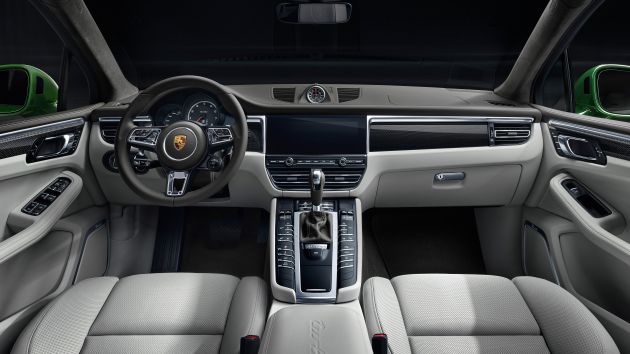 Porsche Macan Turbo – varian paling tinggi, 440 PS
