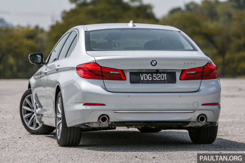 FIRST DRIVE: G30 BMW 520i Luxury and 530e M Sport 1003660