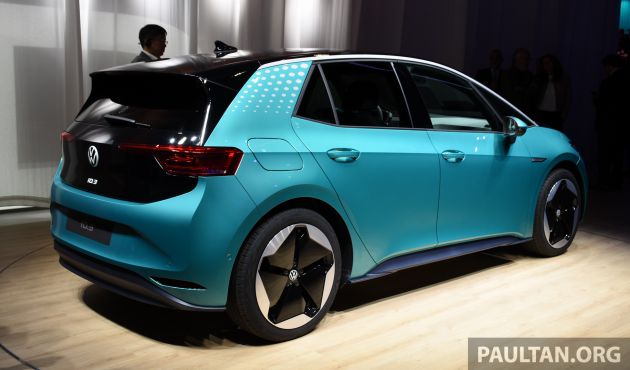 Volkswagen ID.3 pure electric car debuts – rear-wheel drive, up to 550 km range; from RM138k in Germany