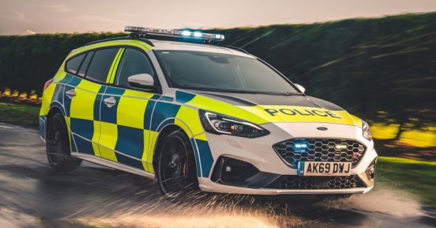 Ford Ranger Raptor, Focus ST wagon kereta polis UK