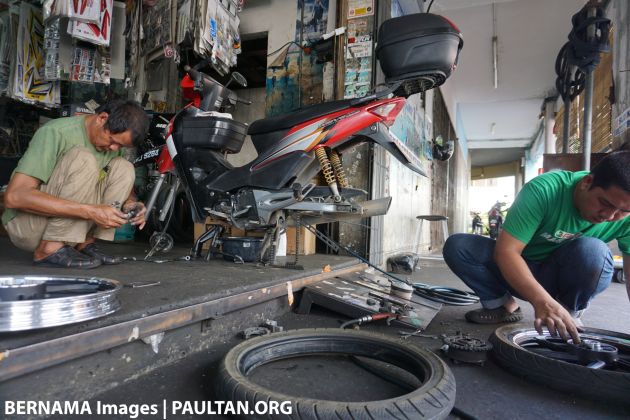 Gov’t considering a trade-in subsidy programme for old motorcycles, will explore funding options for it – Loke