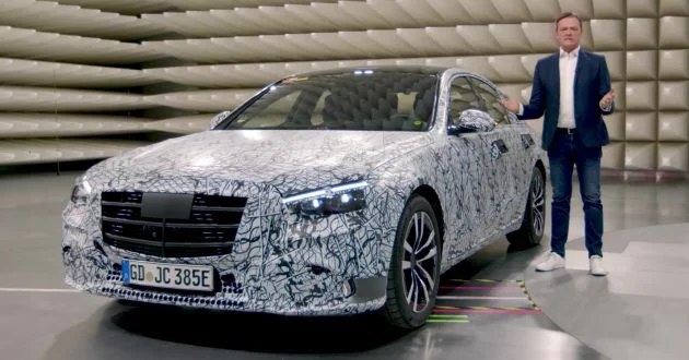 W223 Mercedes-Benz S-Class  to debut in September – big MBUX screen; PHEV variant with 100 km EV range