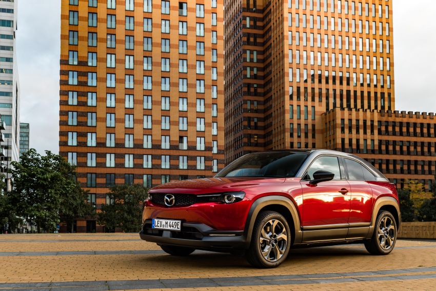 Mazda MX-30 EV launched in the UK – from RM137k 1184926
