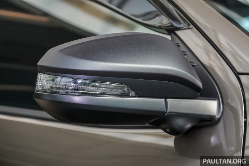 Toyota Hilux <em>facelift</em> 2021 kini di M’sia — 2.8L Rogue, lebih kuasa, 5 varian, 10,000 km servis, dari RM93k 1189395