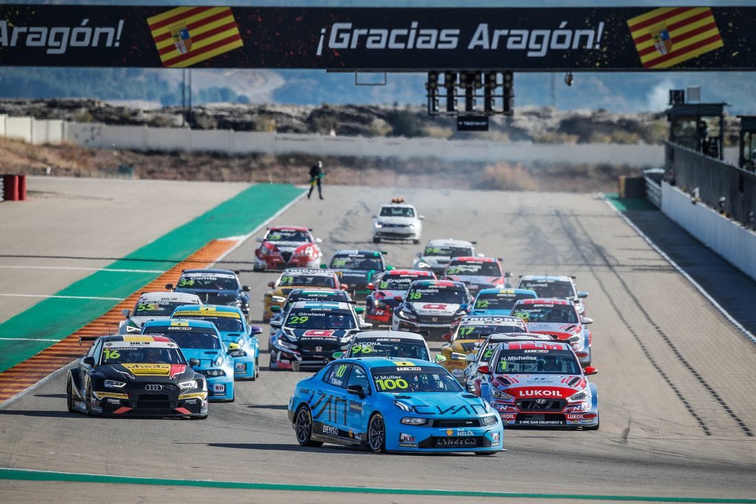 Lynk & Co Cyan Racing sapu bersih gelaran juara dunia untuk pemandu dan pasukan bagi WTCR 2020!