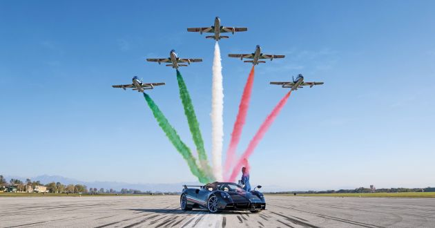 Pagani Huayra Tricolore celebrates 60th anniversary of the Frecce Tricolori – only 3 units, RM27 million each