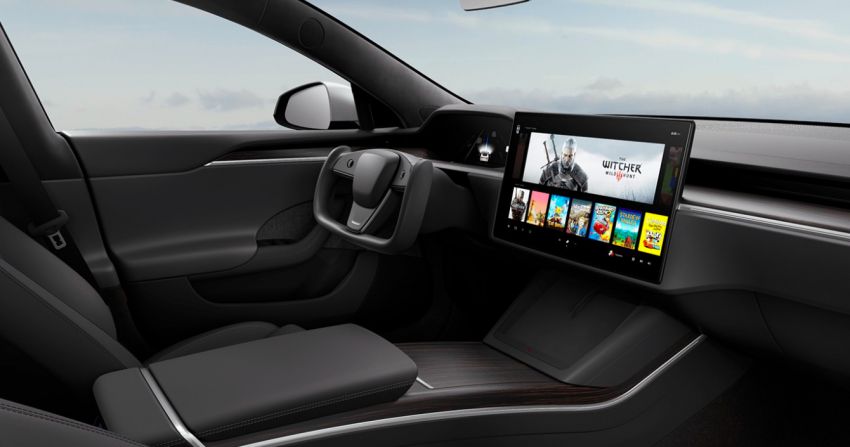 2021 Tesla Model S facelift – new interior with half-rim steering yoke, onboard gaming computer, 1,020 hp 1241433