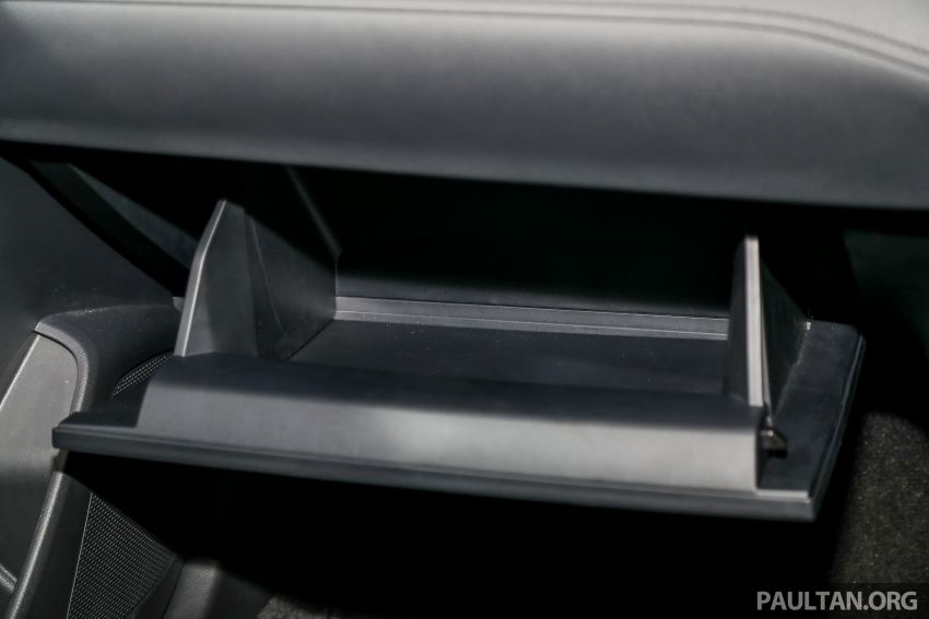 Toyota Corolla Cross rasmi dilancarkan di M’sia — dua varian, 1.8L dengan 139 PS/172 Nm, CVT, dari RM124k 1268673