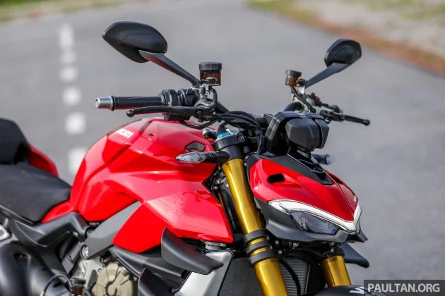 REVIEW: 2021 Ducati Streetfighter V4S, RM145,900