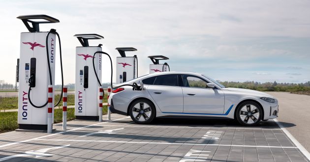 2022 BMW i4 eDrive40 – electric RWD four-door coupe with 340 PS & 430 Nm; 83.9 kWh battery, 590 km range