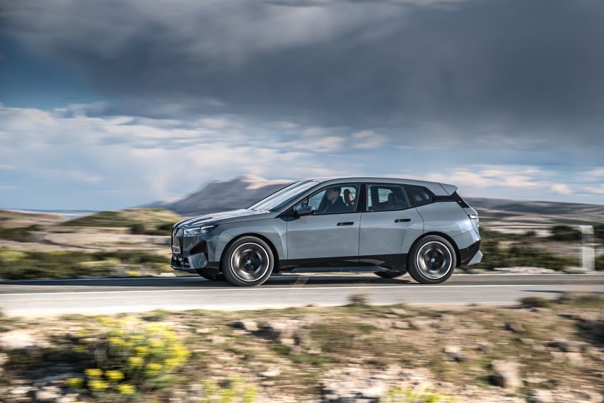 BMW iX fully detailed – power, range bumped slightly to up to 523 PS, 630 km; new M60 with over 600 PS 1301885