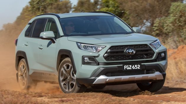 2022 Toyota RAV4 gets updated in Australia – LED fog lights, powered seats, engine start-stop now standard