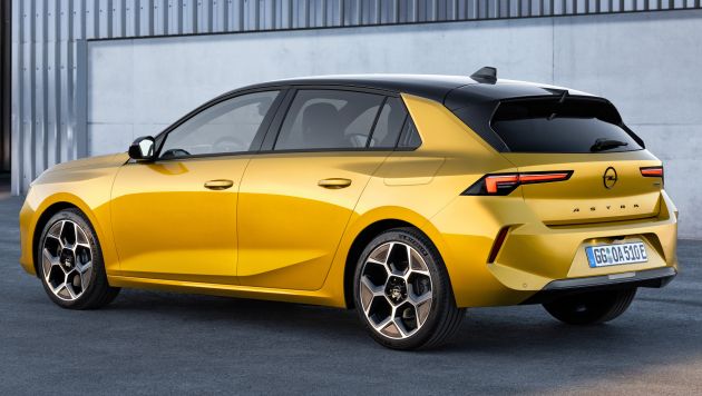 2021 Opel Astra debuts with sharp styling, Peugeot 308 underpinnings and engines, plug-in hybrid models