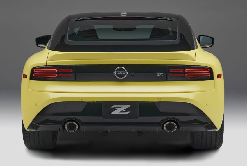 2023 Nissan Z officially debuts – retro looks; 3.0L twin-turbo V6 with 405 PS and 475 Nm; manual and auto 1331892