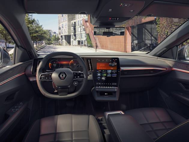 Renault Megane E-Tech Electric – up to 470 km range; Android Automotive OS, 26 driver assist functions