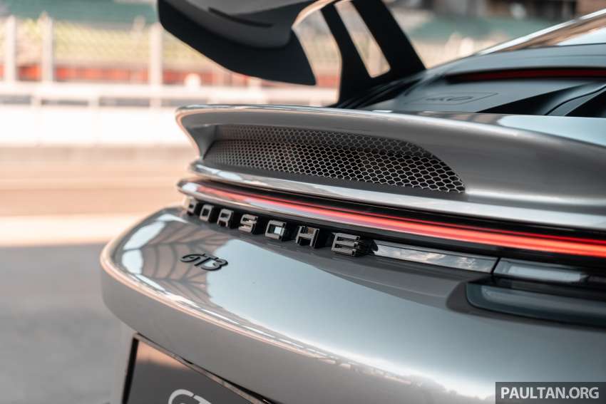 992 Porsche 911 GT3 launched in Malaysia – 4.0L NA flat-six, 6-speed MT & 7-speed PDK; from RM1.77 mil 1387808