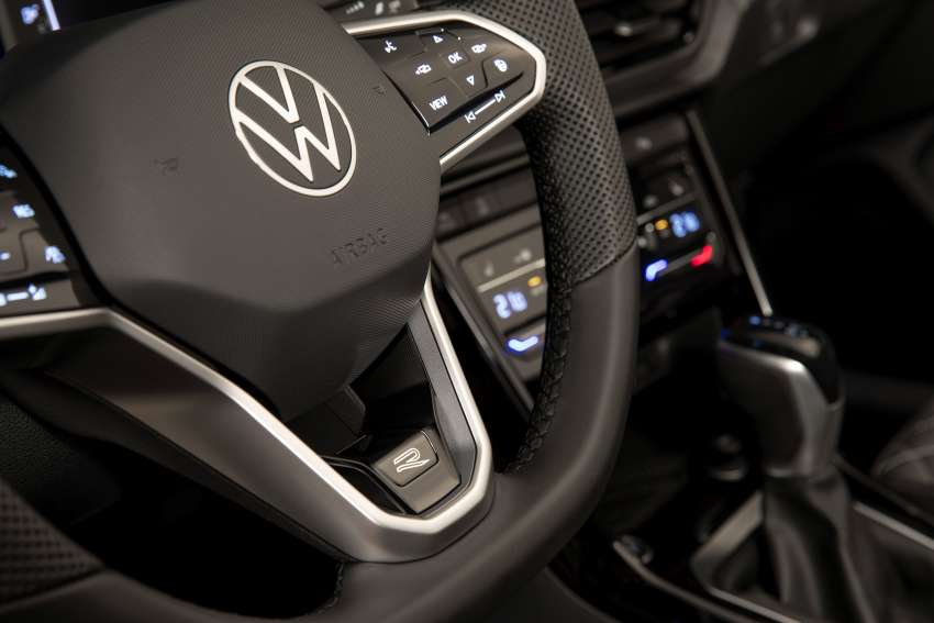 2022 Volkswagen T-Roc facelift debuts – revised exterior; interior gets tablet-style infotainment display 1378128