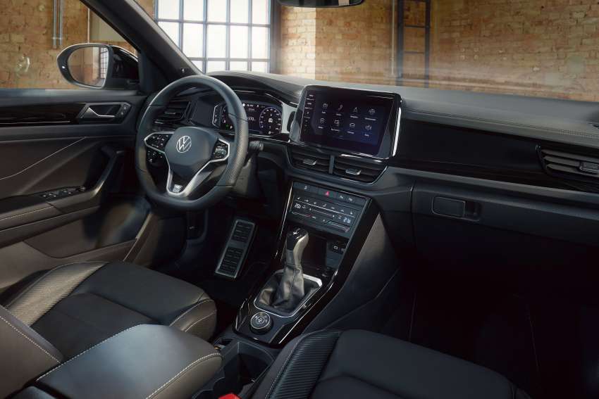 2022 Volkswagen T-Roc facelift debuts – revised exterior; interior gets tablet-style infotainment display 1378095