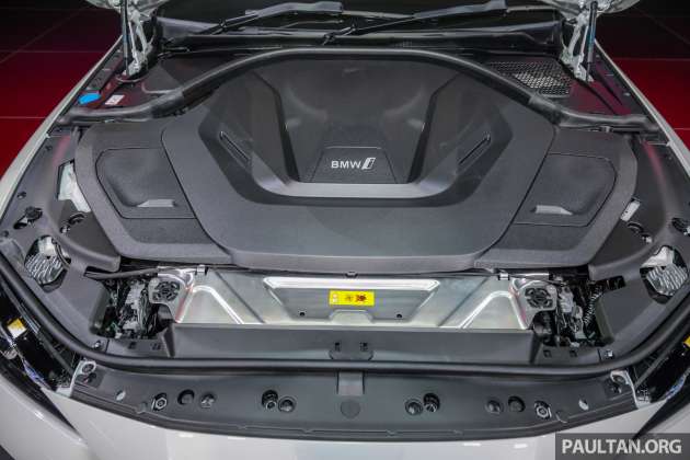 BMW i4 2022 dijual pada harga dengan pengecualian SST dari RM365k, penghantaran bermula tengah Mei