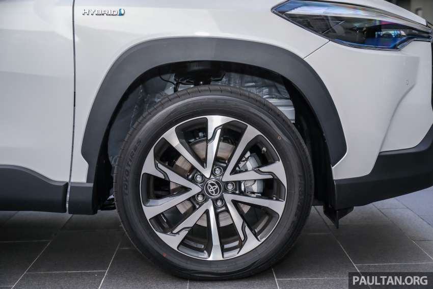 Toyota Corolla Cross 1.8 Hybrid CKD dilancar di M’sia bersama varian 1.8G, 1.8V CKD, dari RM123k-RM137k 1405657