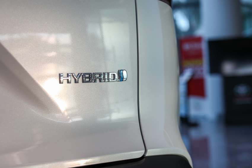 Toyota Corolla Cross 1.8 Hybrid CKD dilancar di M’sia bersama varian 1.8G, 1.8V CKD, dari RM123k-RM137k 1405841