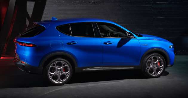 Alfa Romeo Tonale 2022 – 1.3L Turbo PHEV berkuasa 275 PS, 0-100 km/j 6.2 saat, jarak gerak elektrik 80 km