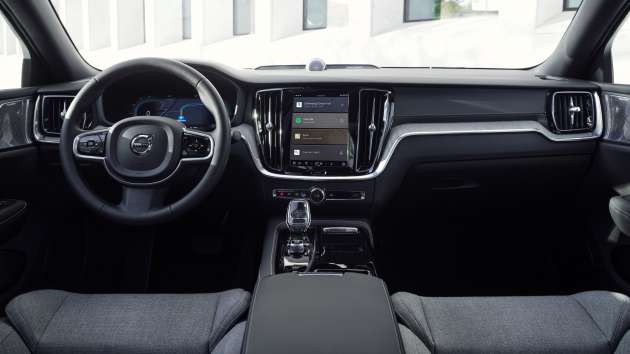 2023 Volvo S60, V60 revealed – no more R-Design, tailpipes; PHEVs get bigger battery and 90 km range