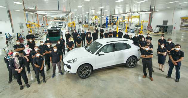 Porsche Cayenne CKD – 1st unit rolls off Sime Darby’s assembly facility in Kulim, Kedah; priced from RM550k