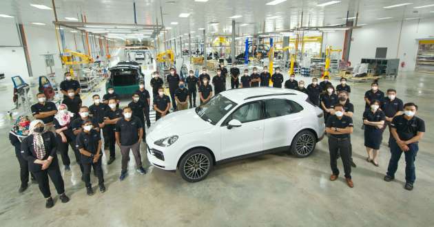 Porsche Cayenne CKD – unit pertama sudah keluar dari pusat pemasangan di Kulim, Kedah, dari RM550k