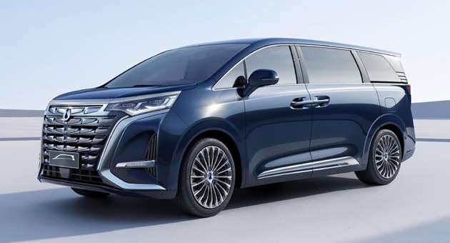 Denza D9 EV debuts from RM254k – BYD-Mercedes-Benz JV’s electric people mover is <em>menteri</em>-worthy