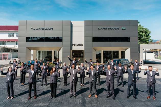 Jaguar Land Rover Malaysia bags regional Retailer of the Year Award 2021/22 – third win since 2018