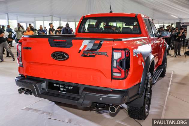 Ford Ranger Raptor 2022 tiba di Malaysia – RM260k, 3.0L V6 Twin Turbo, 397 PS/583 Nm, ada anti-lag!