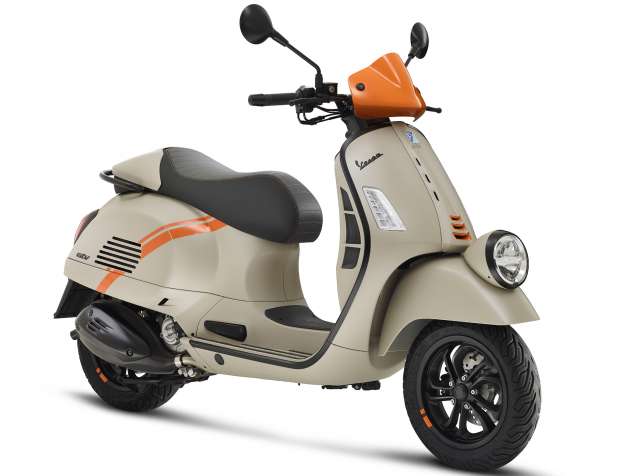 2022 EICMA: Vespa GTs unveiled, joined by GTv, Primavera Colour Vibe and 946 10° Anniversario