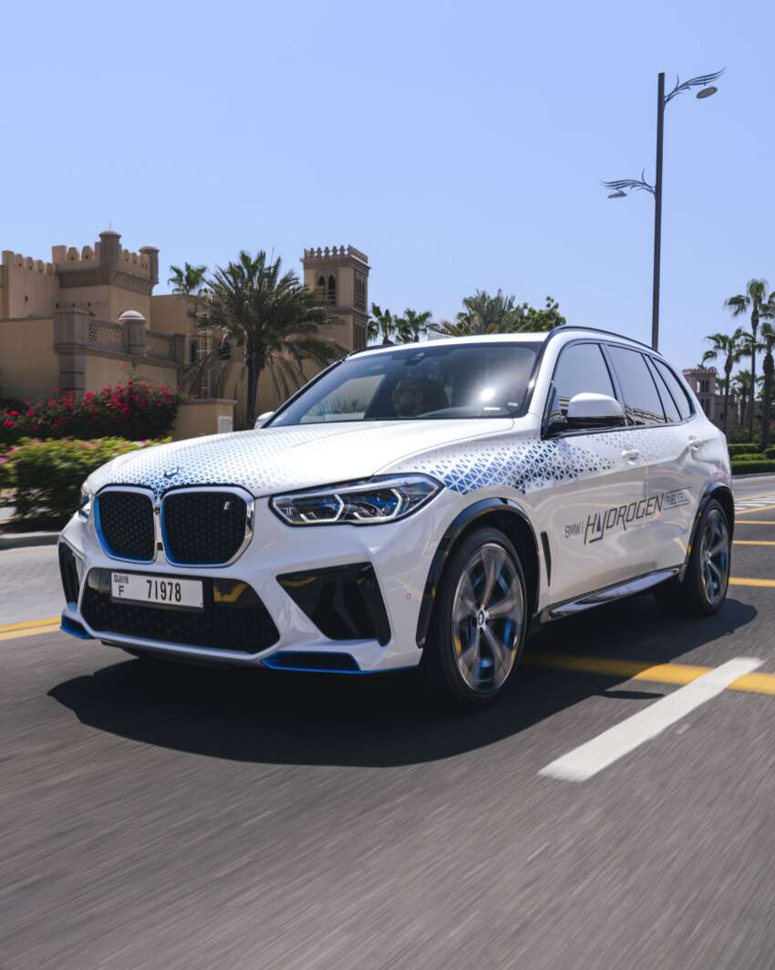 BMW iX5 Hydrogen has 401 hp power, 504 km range 1665486