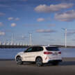 BMW iX5 Hydrogen has 401 hp power, 504 km range