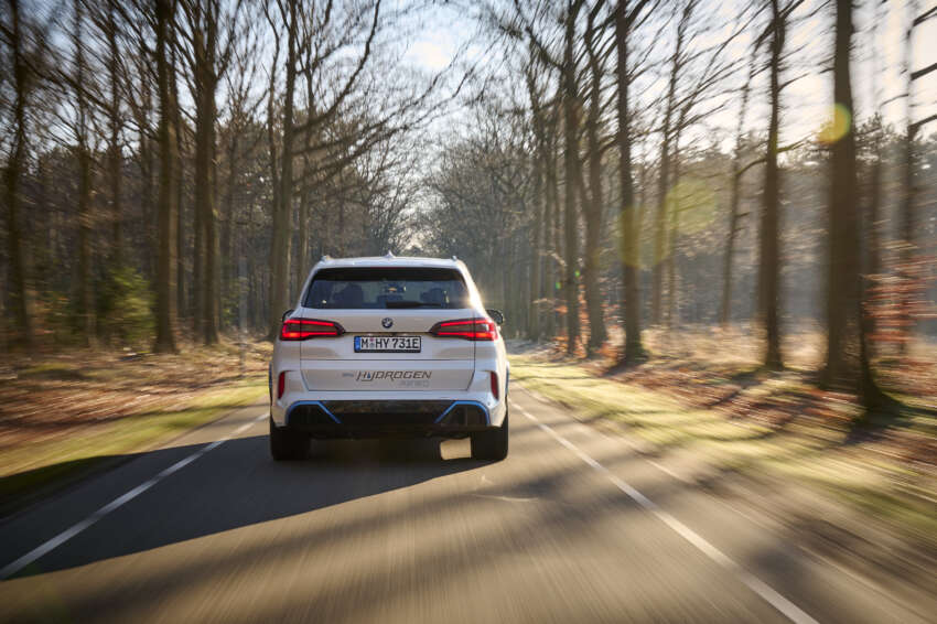 BMW iX5 Hydrogen has 401 hp power, 504 km range 1581874