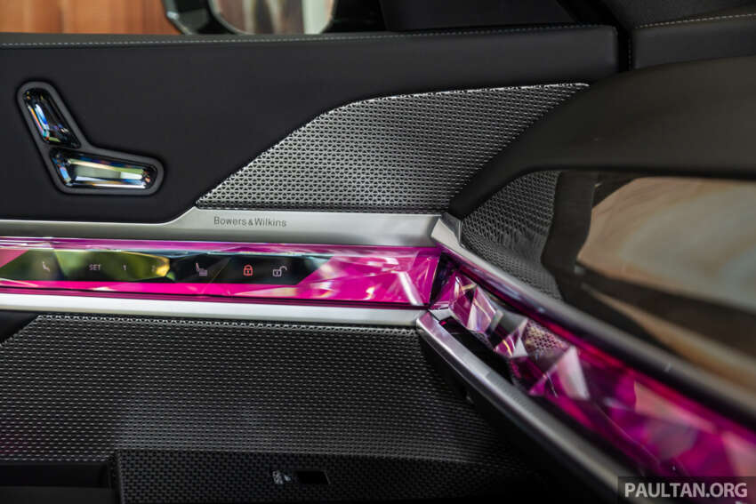 BMW i7 xDrive60 configurator shows RM730k price? 1594020