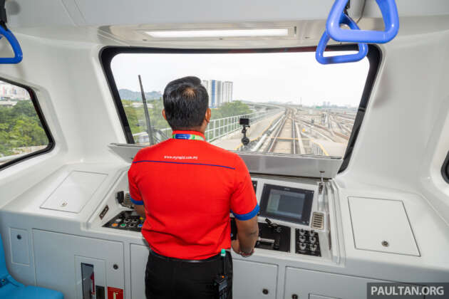 MRT Putrajaya Line facing delays – trains from Kwasa turning back at UPM; shuttle trains, buses deployed