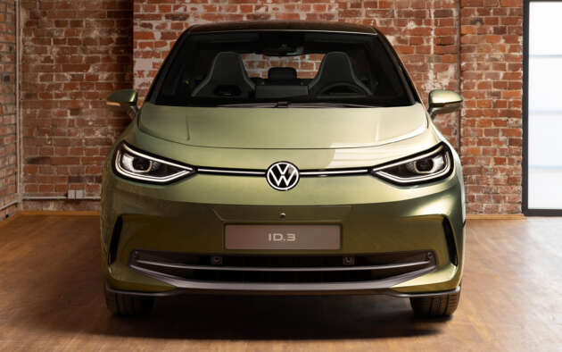 Volkswagen to invest up to USD5 bil in Rivian – new JV to develop next-gen EV architecture and software