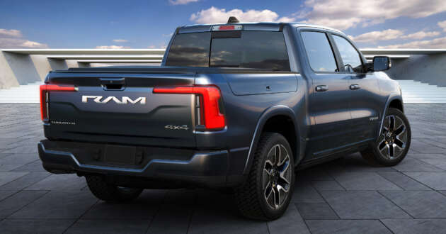 2025 Ram 1500 REV debuts at NYIAS – up to 229 kWh battery, 805 km EV range; dual-motor 663 PS, 841 Nm