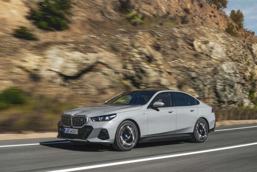 BMW i5 and 2024 BMW 5 Series G60 – M60 xDrive with up to 601 hp; AirConsole brings in-car gaming 1617655